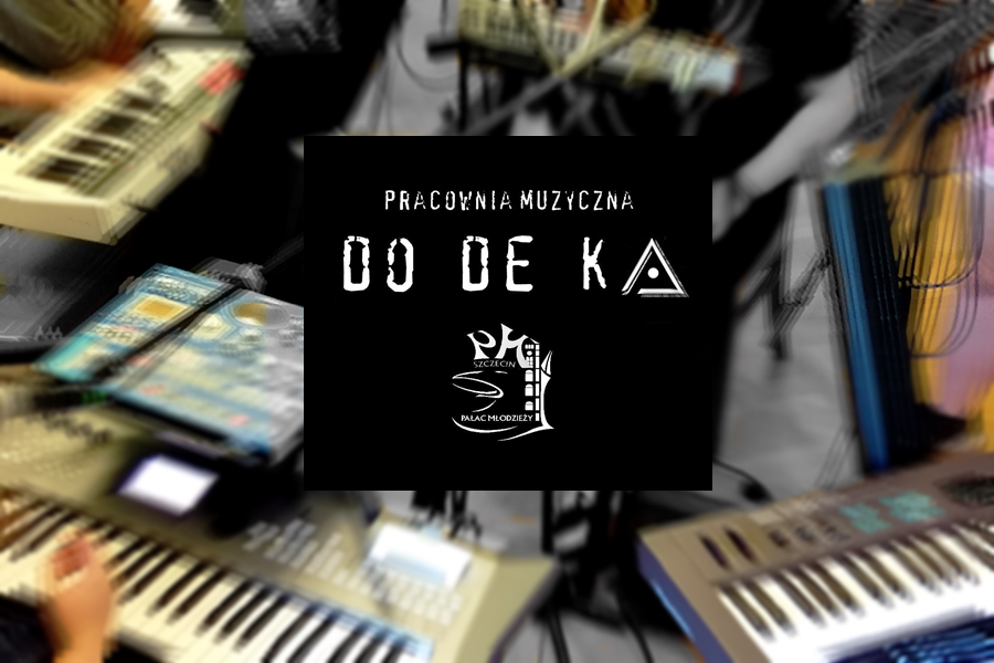 instrumenty muzyczne i i napis Dodeka