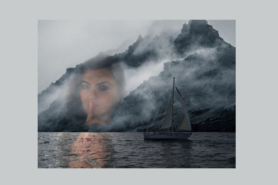 jacht płynący po morzu i cień twarzy kobiety obserwującej jakby przez szybę